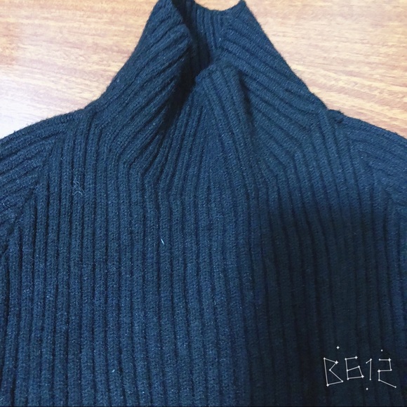 Black Long Prom Dress with Open Back& White Ribbon - Picture 4 of 4